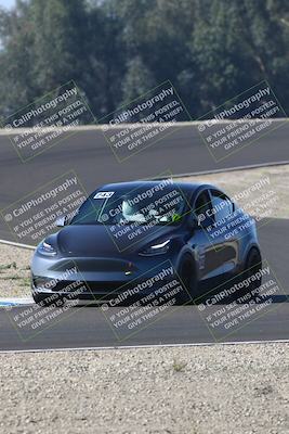 media/Nov-08-2025-Speed Ventures (Sat) [[1c7a6332f5]]/TC B/Session 1 (Turn 3)/